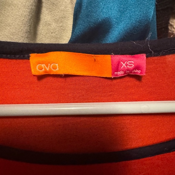 Red and navy bell sleeve blouse - Picture 2 of 2